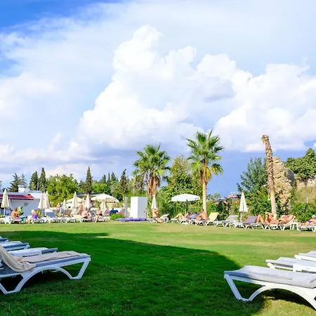 Square Otel Side